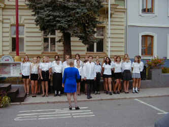 Die Schulkinder aus Kostelec sangen ein Stndchen